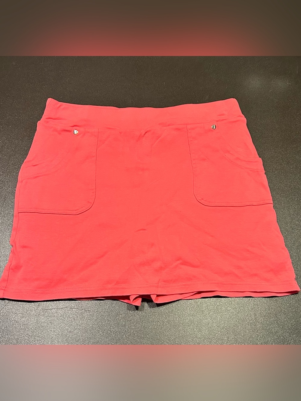 NWOT Women’s Jones NY Signature Coral Skort M